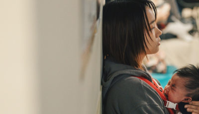 "Montages of a Modern Motherhood" ou la maternité comme chemin de croix.